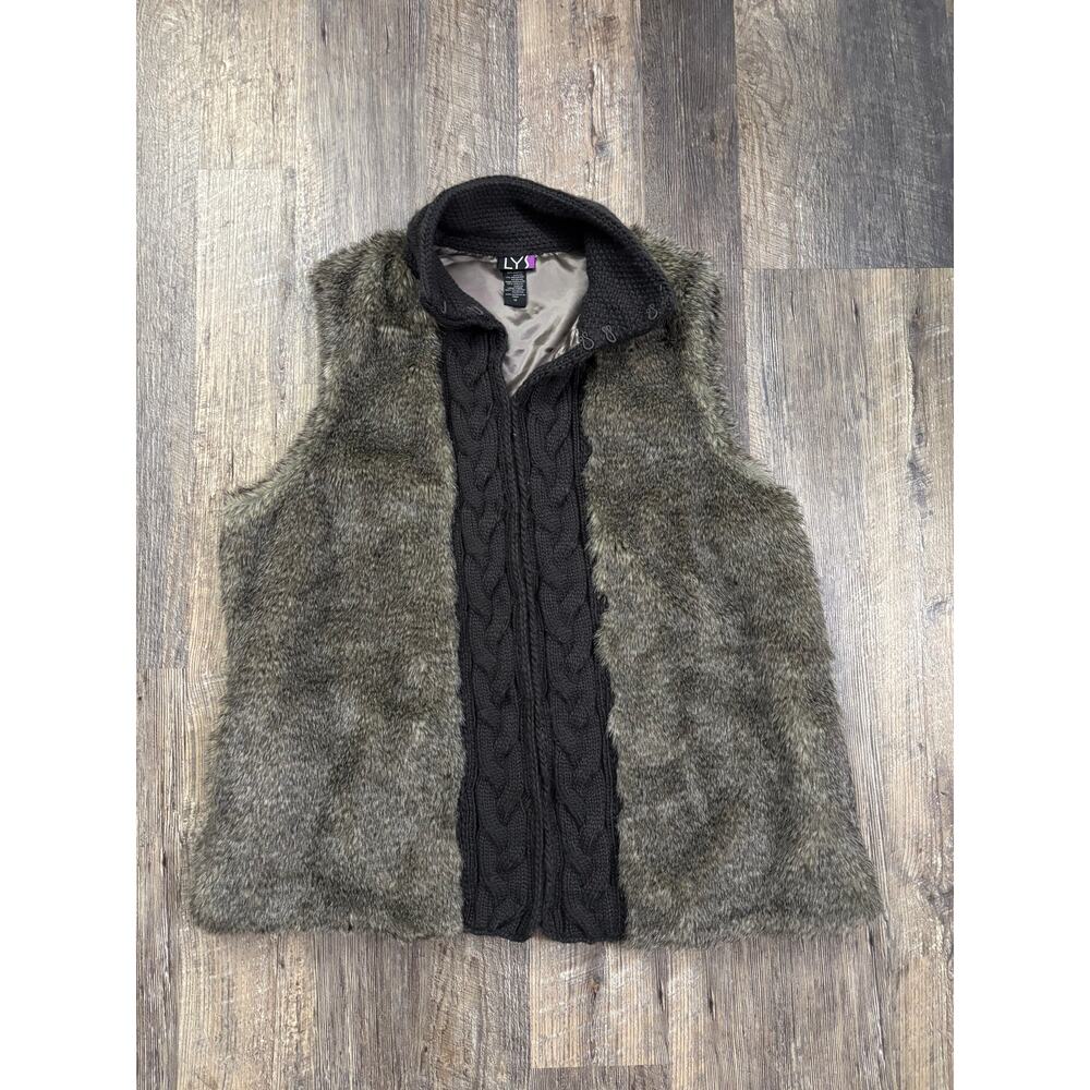 LYS Faux Fur Cable Knit Zip Front Vest Brown Grey Black Plus Size 1X